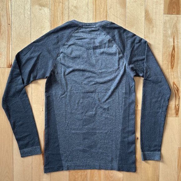 Women's Athleisure Long Sleeve Top - Picture 4 of 6